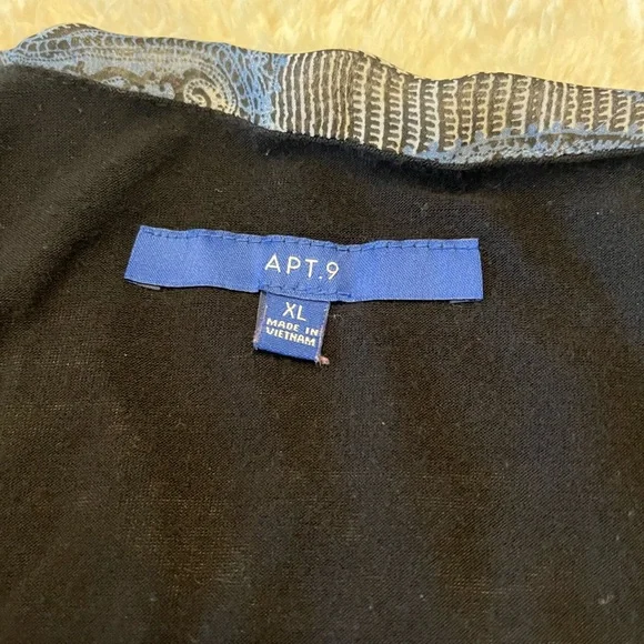 Apt 9 Light Weight Blouse w Under Shirt - Picture 4 of 6